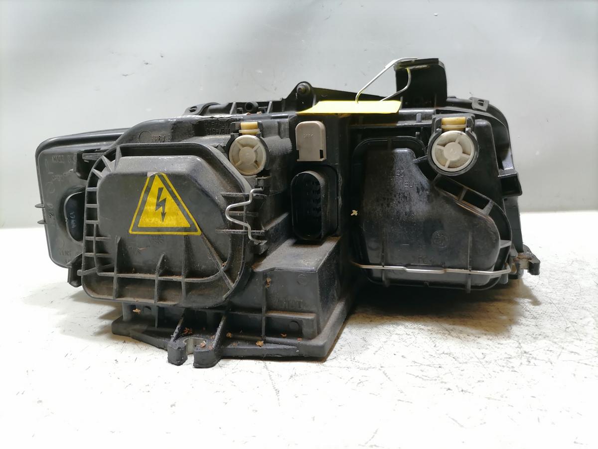 Audi A4 8E B6 original Xenonscheinwerfer vorn links Bj.2004